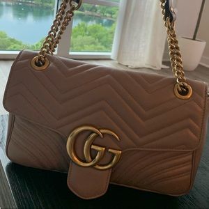 Gucci Marmont medium matalesse handbag